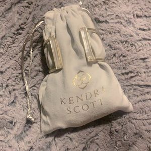 Kendra Scott bracelet